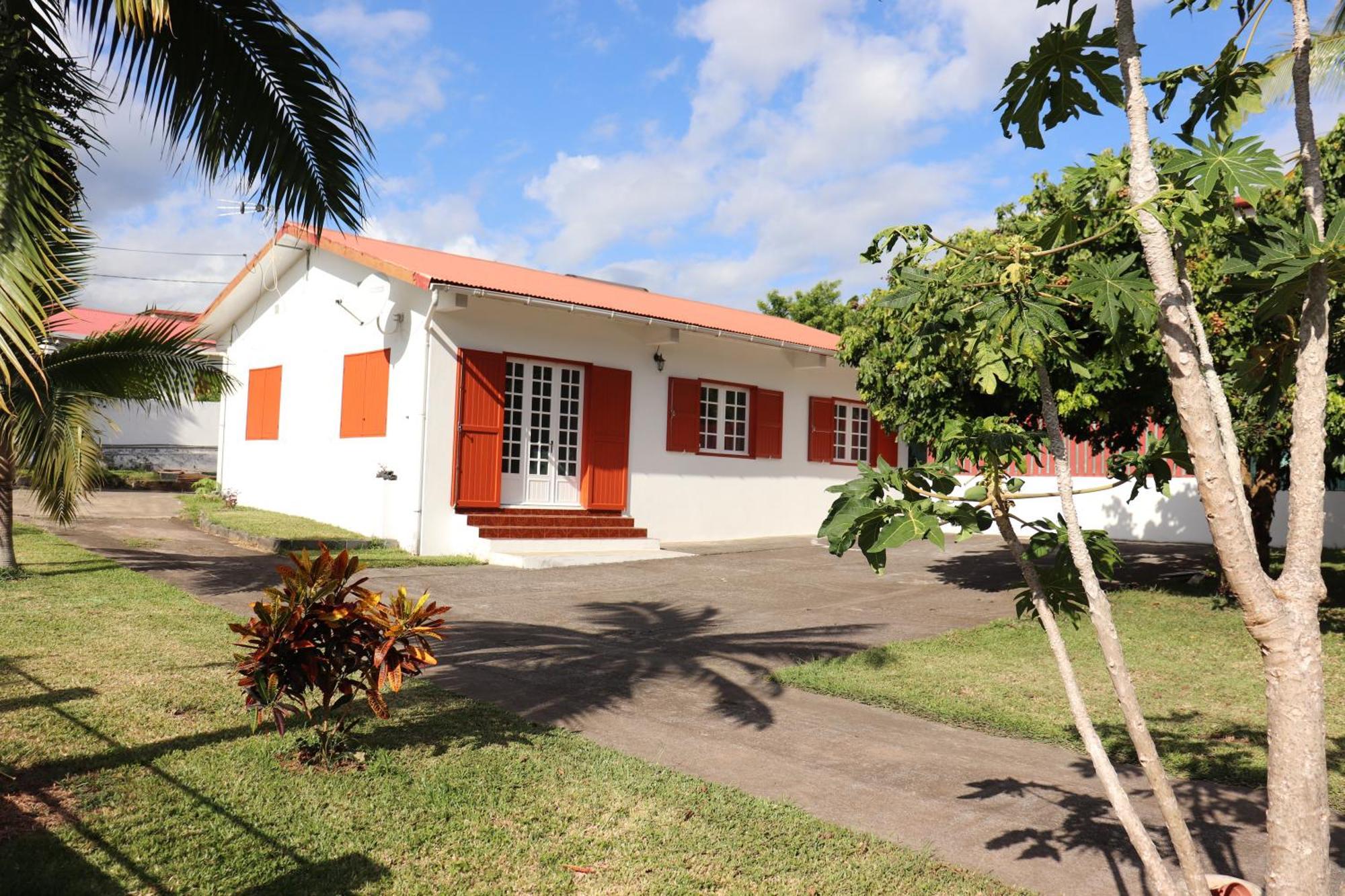 Gite Les Bananiers Saint-Joseph Exterior photo
